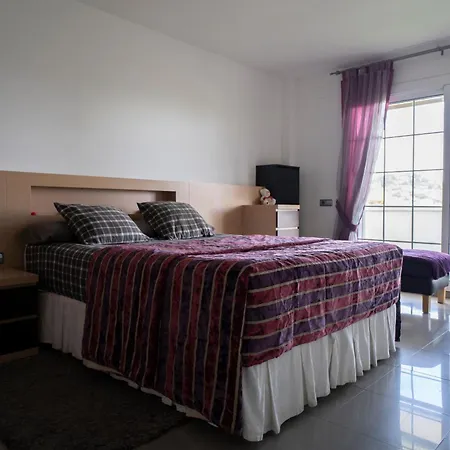 Bellavista Apartment *